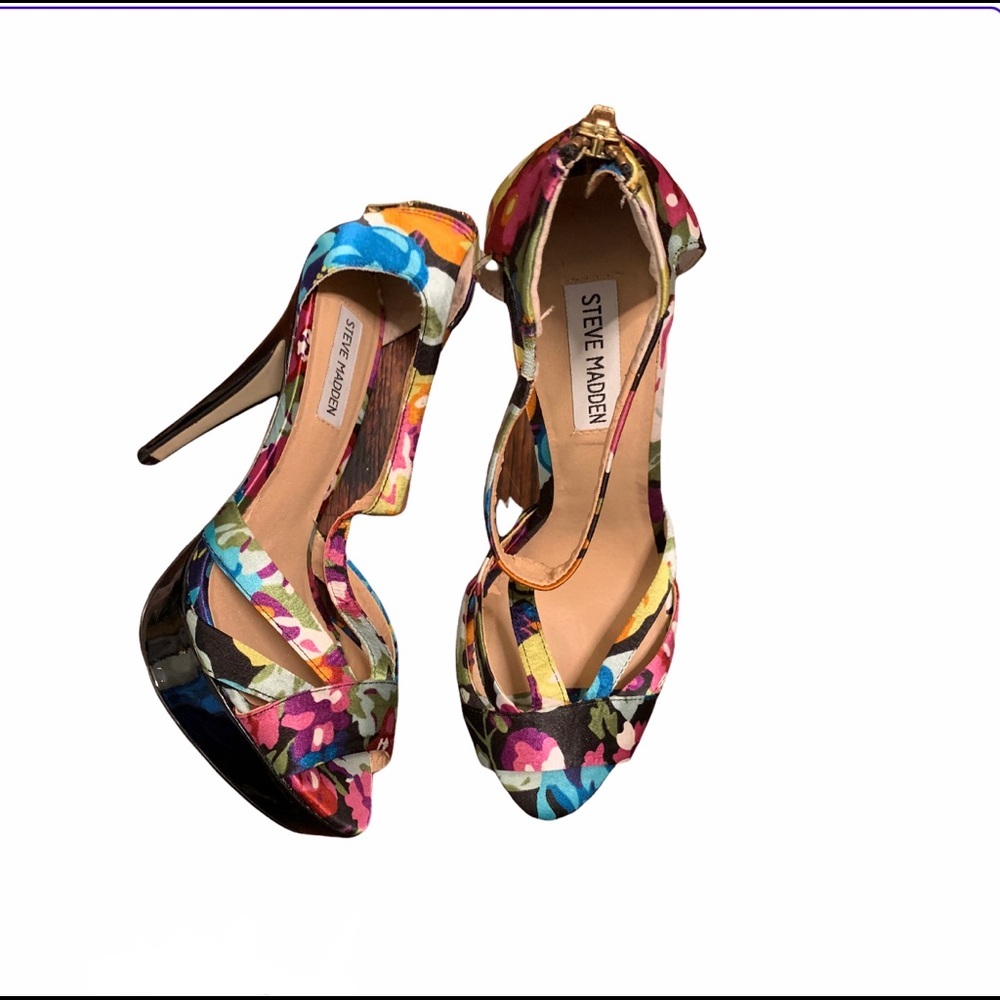 Steve Madden Haylow Floral T-Strap Platform Heel